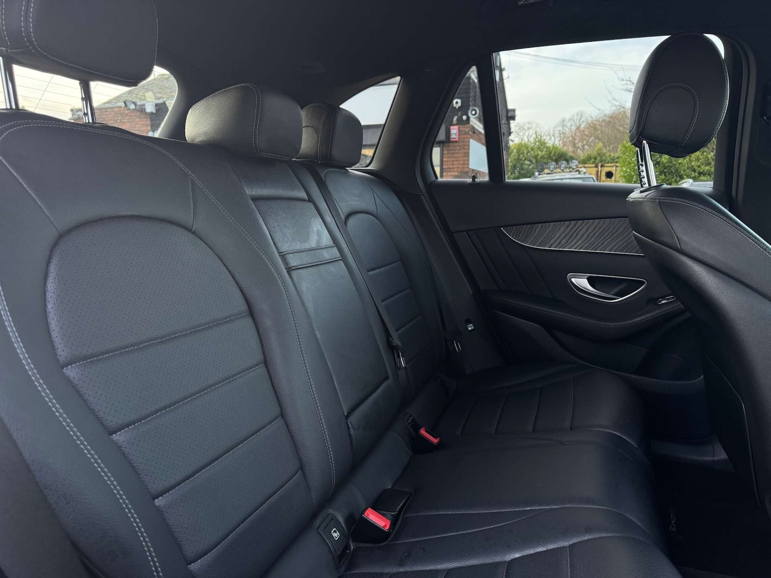 Used Mercedes-Benz GLC 2017 for sale - 77621870: Photo 52