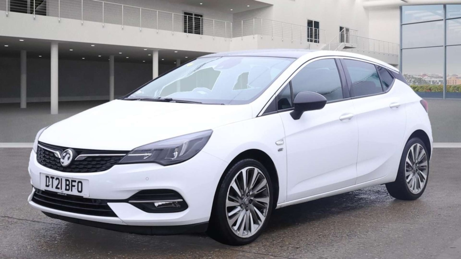 Used Vauxhall Astra 2021 for sale - 76391867: Photo 2