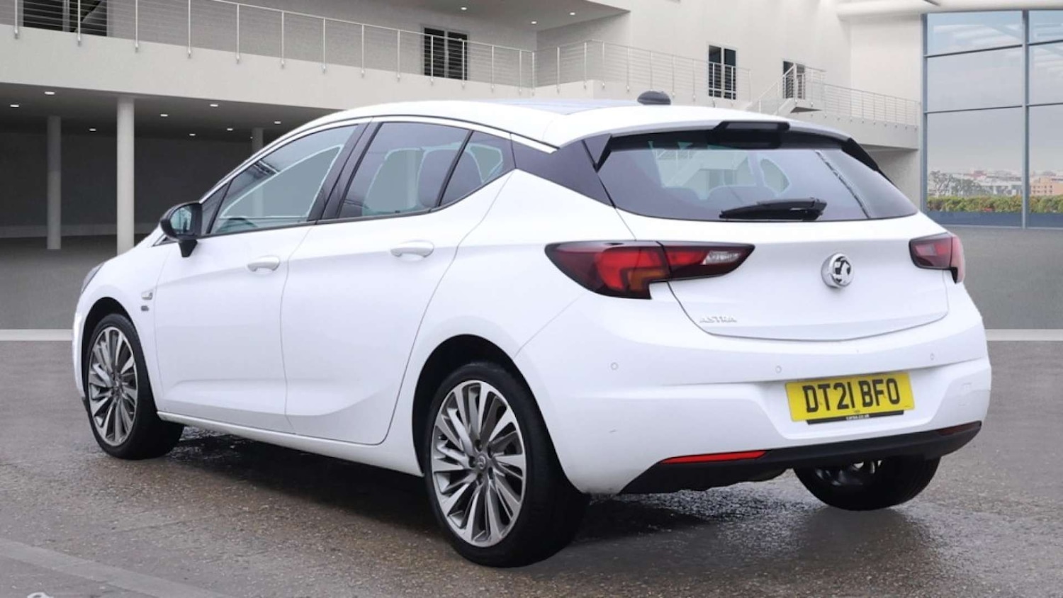 Used Vauxhall Astra 2021 for sale - 76391867: Photo 3
