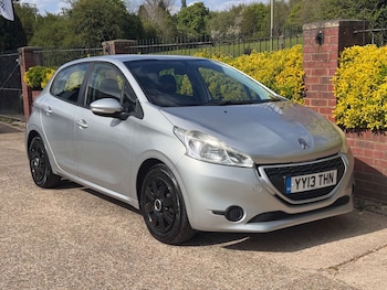 Used Peugeot 208 2013 for sale - 78534926: Photo