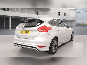 Used Ford Focus 2017 for sale - 76056648: Photo