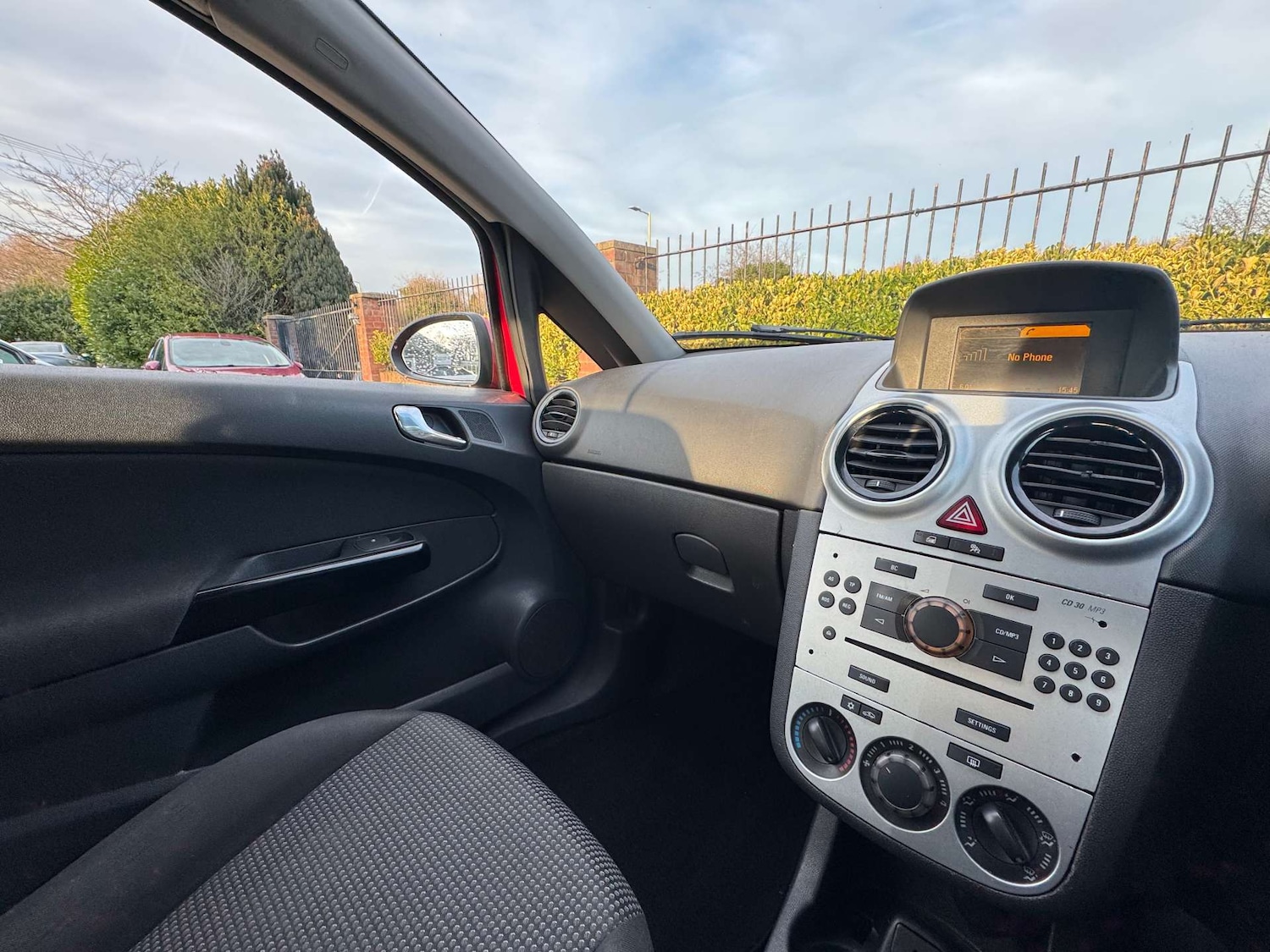 Used Vauxhall Corsa 2011 for sale - 77211767: Photo 11