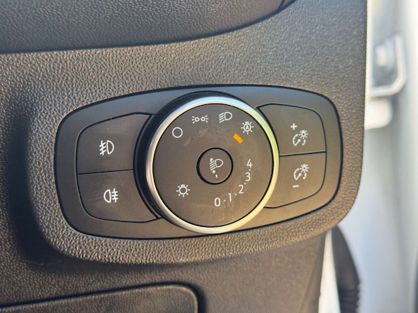Used Ford Fiesta 2018 for sale - 76317062: Photo 24
