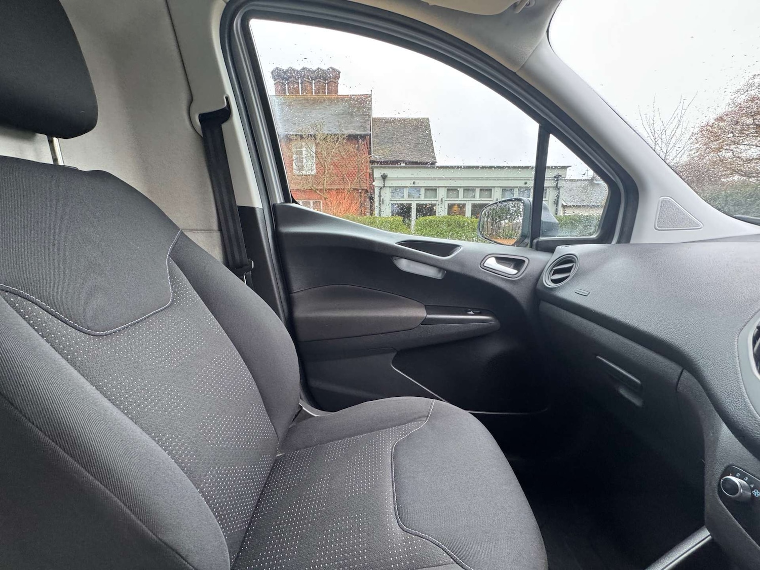 Used Ford Transit Courier 2019 for sale - 76601325: Photo 20