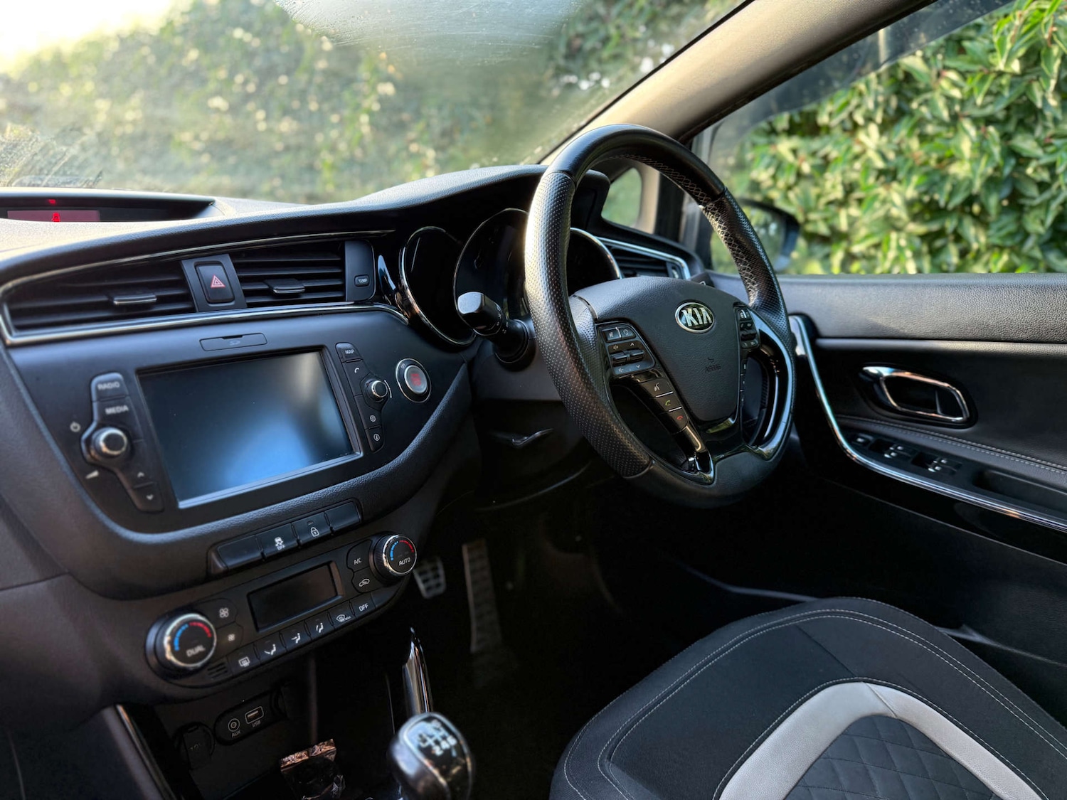 Used Kia Ceed 2017 for sale - 76748560: Photo 29