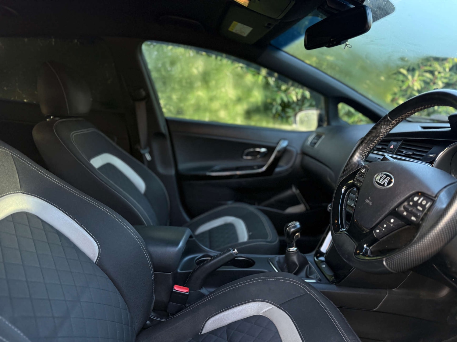 Used Kia Ceed 2017 for sale - 76748560: Photo 8