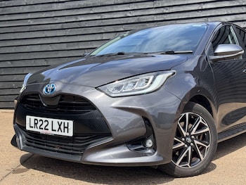 Used Toyota Yaris 2022 for sale - 79261320: Photo