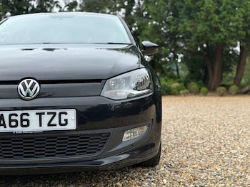 Used Volkswagen Polo 2016 for sale - 75330580: Photo