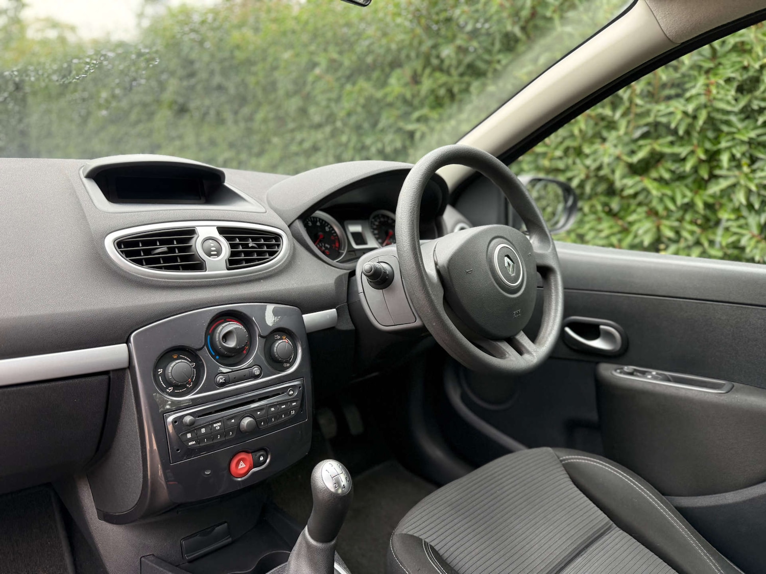 Used Renault Clio 2013 for sale - 77261370: Photo 20