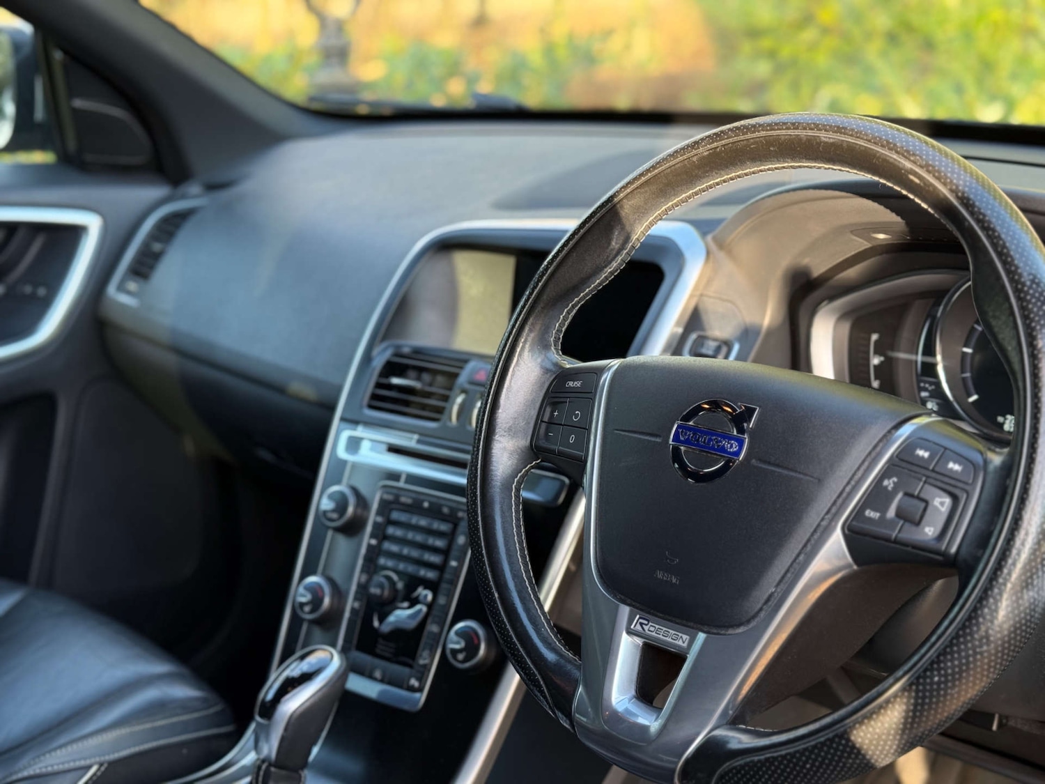 Used Volvo XC60 2016 for sale - 77022554: Photo 29