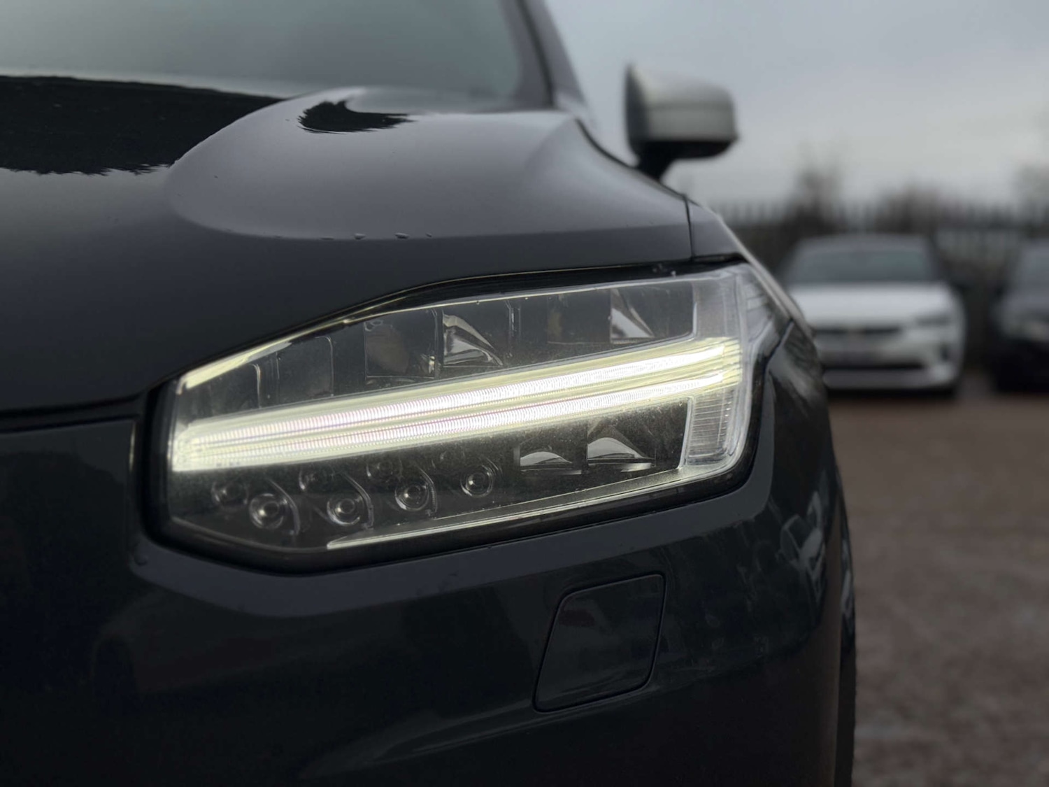 Used Volvo XC90 2017 for sale - 77319047: Photo 2