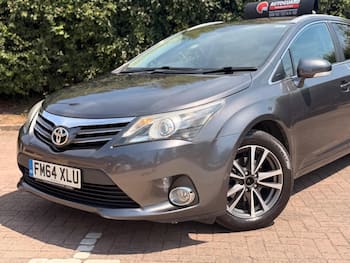 Used Toyota Avensis 2015 for sale - 79710201: Photo