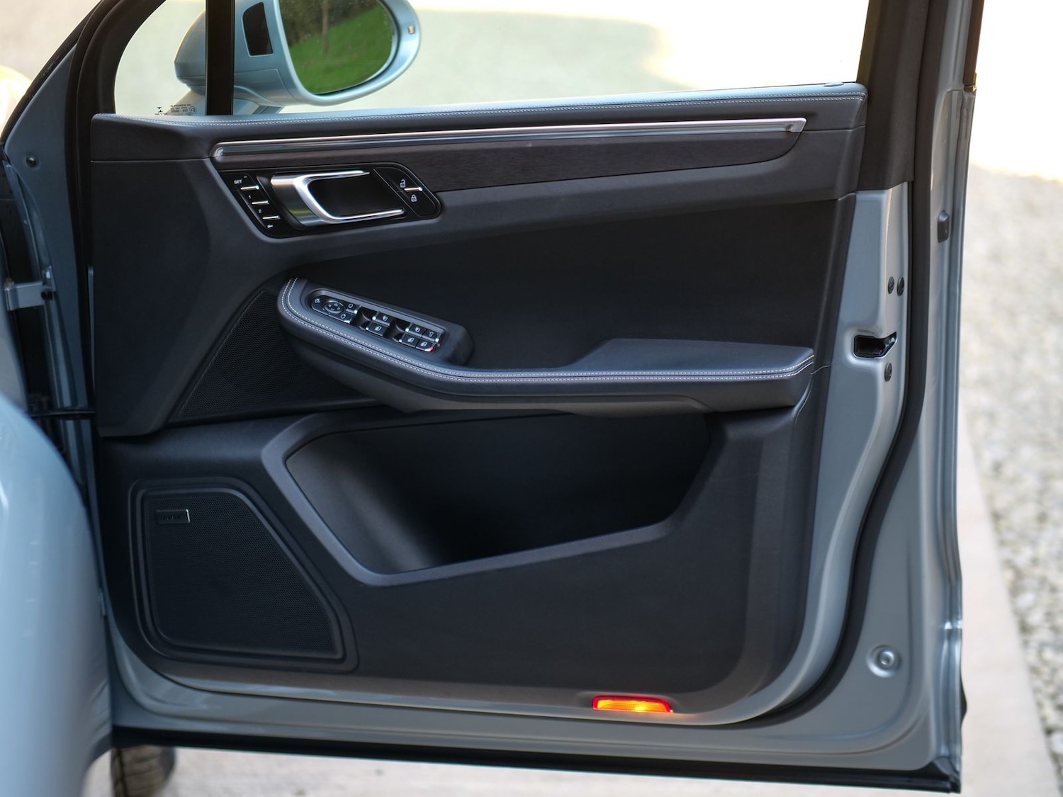 Used Porsche Macan 2022 for sale - 77960059: Photo 30