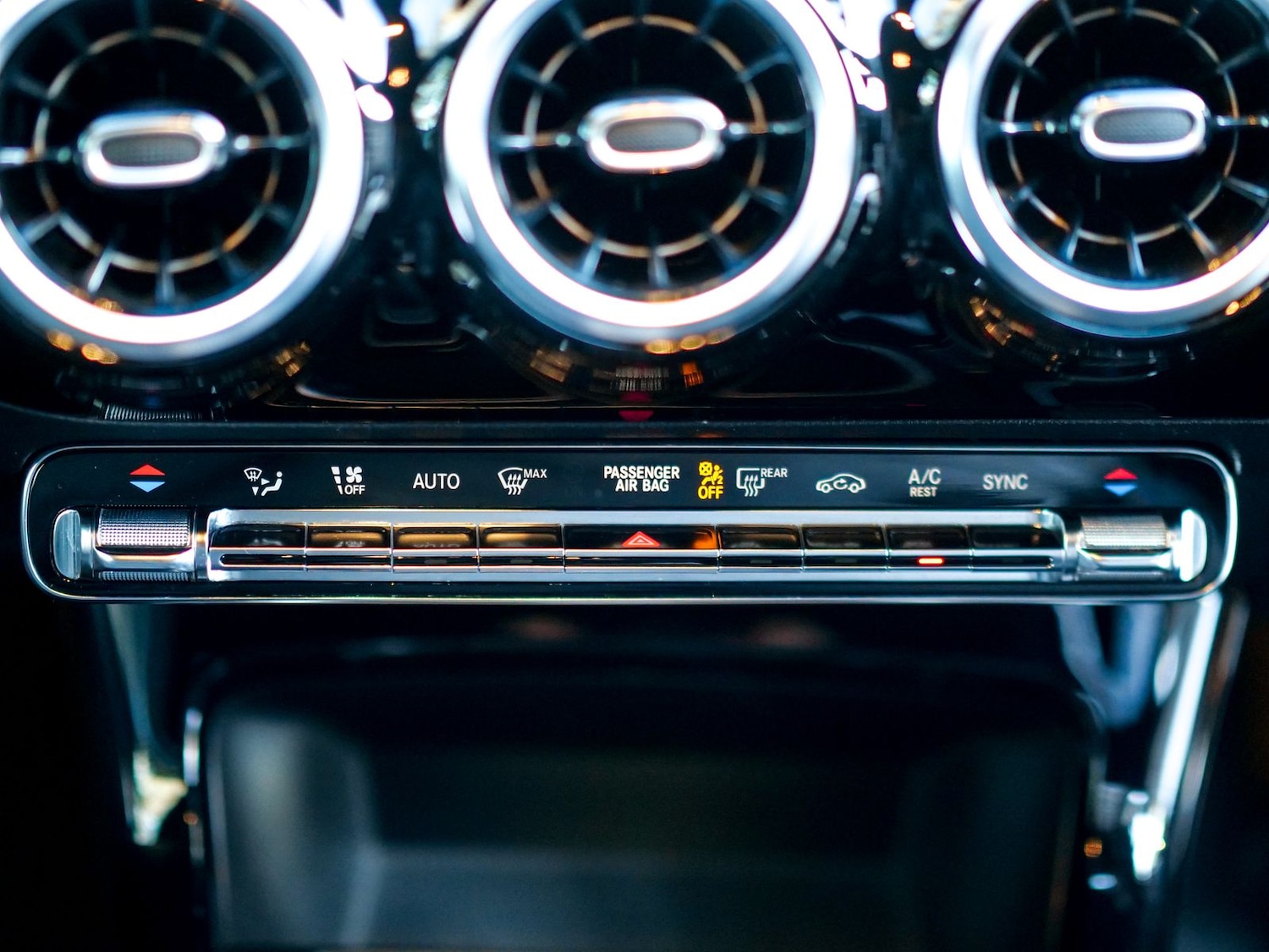 Used Mercedes-Benz A-Class 2019 for sale - 77122695: Photo 34