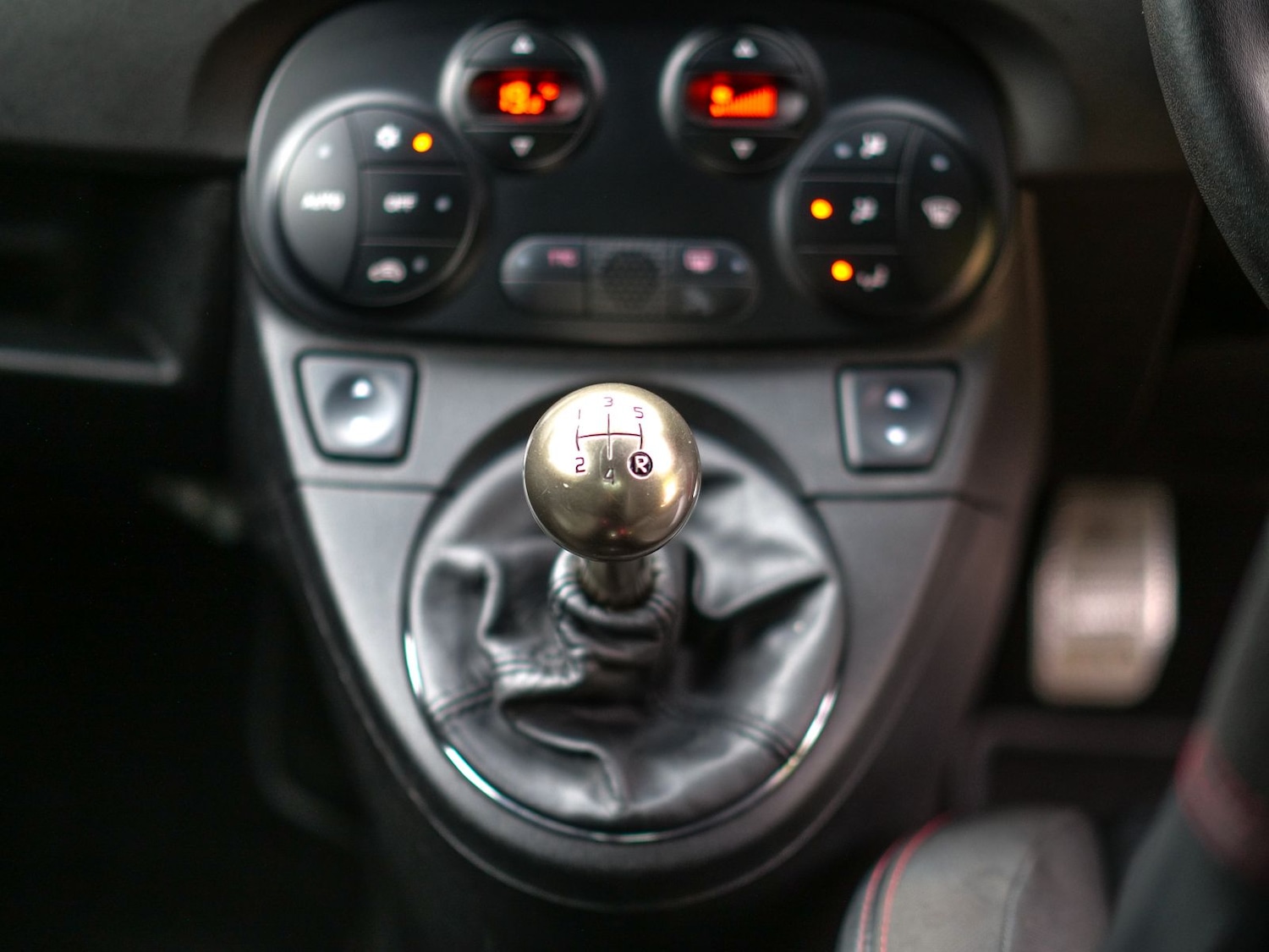 Used Abarth 595 2015 for sale - 76772308: Photo 23