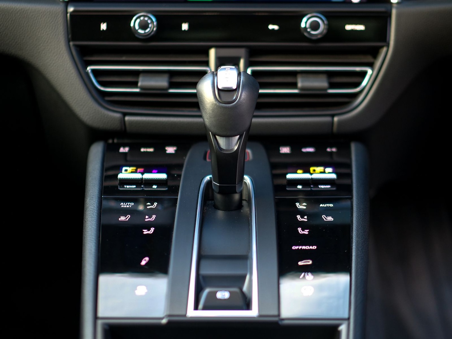 Used Porsche Macan 2022 for sale - 76772307: Photo 22