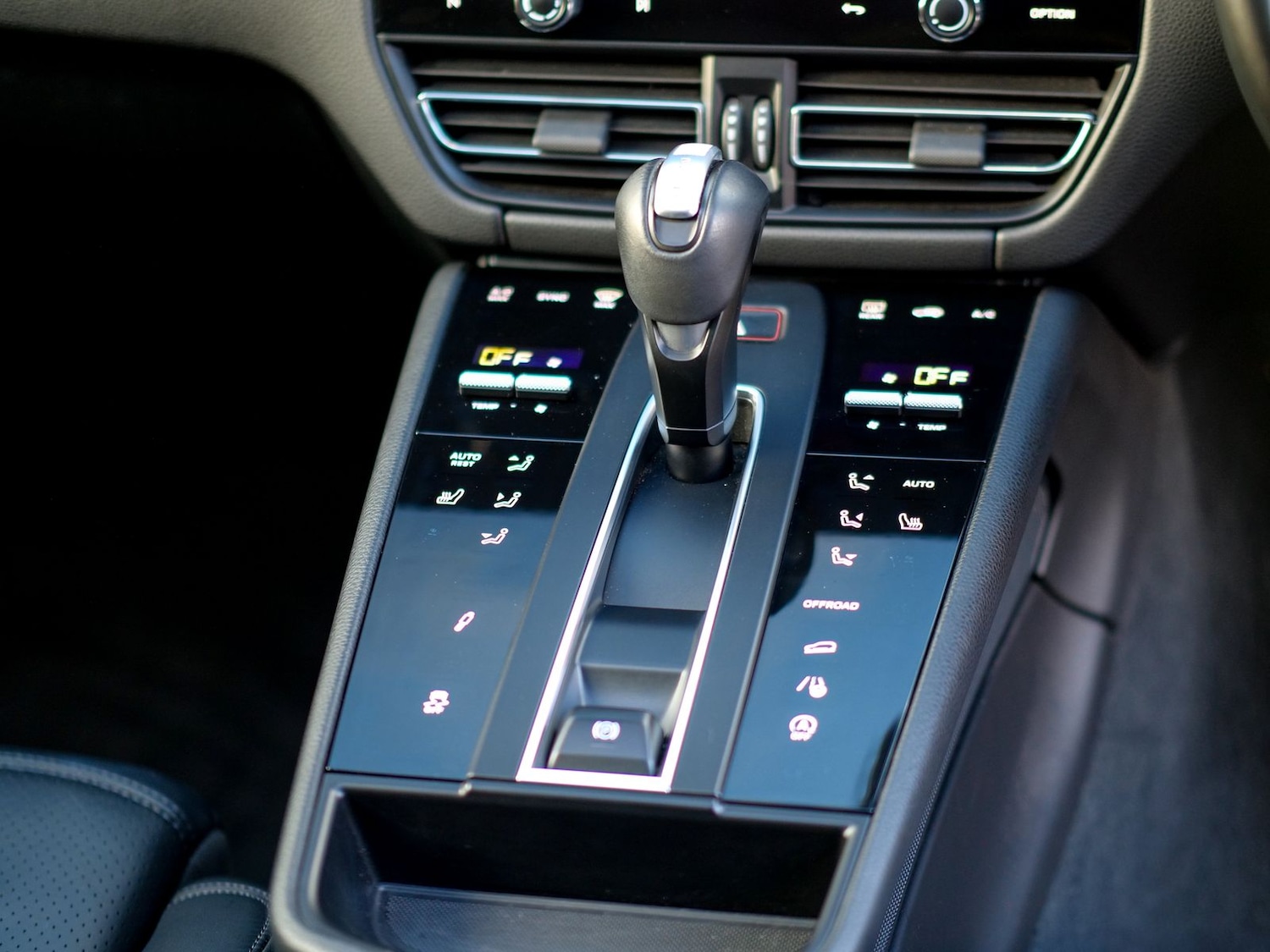 Used Porsche Macan 2022 for sale - 76772307: Photo 23