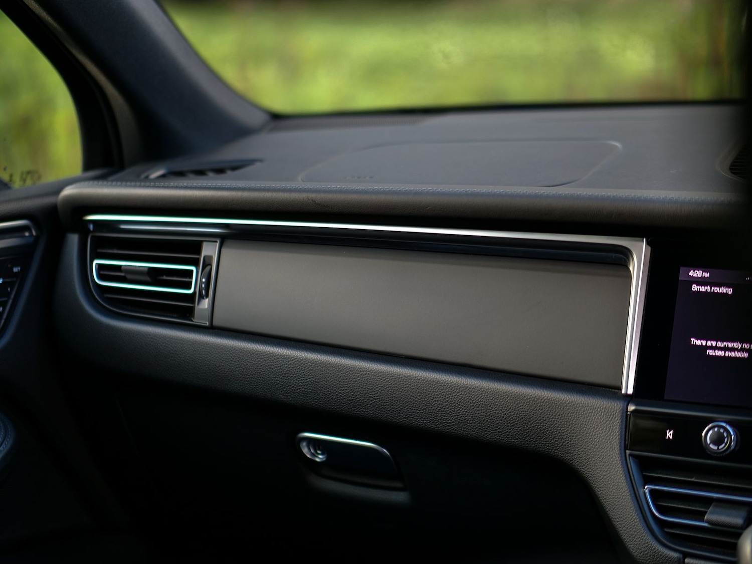 Used Porsche Macan 2022 for sale - 76772307: Photo 32