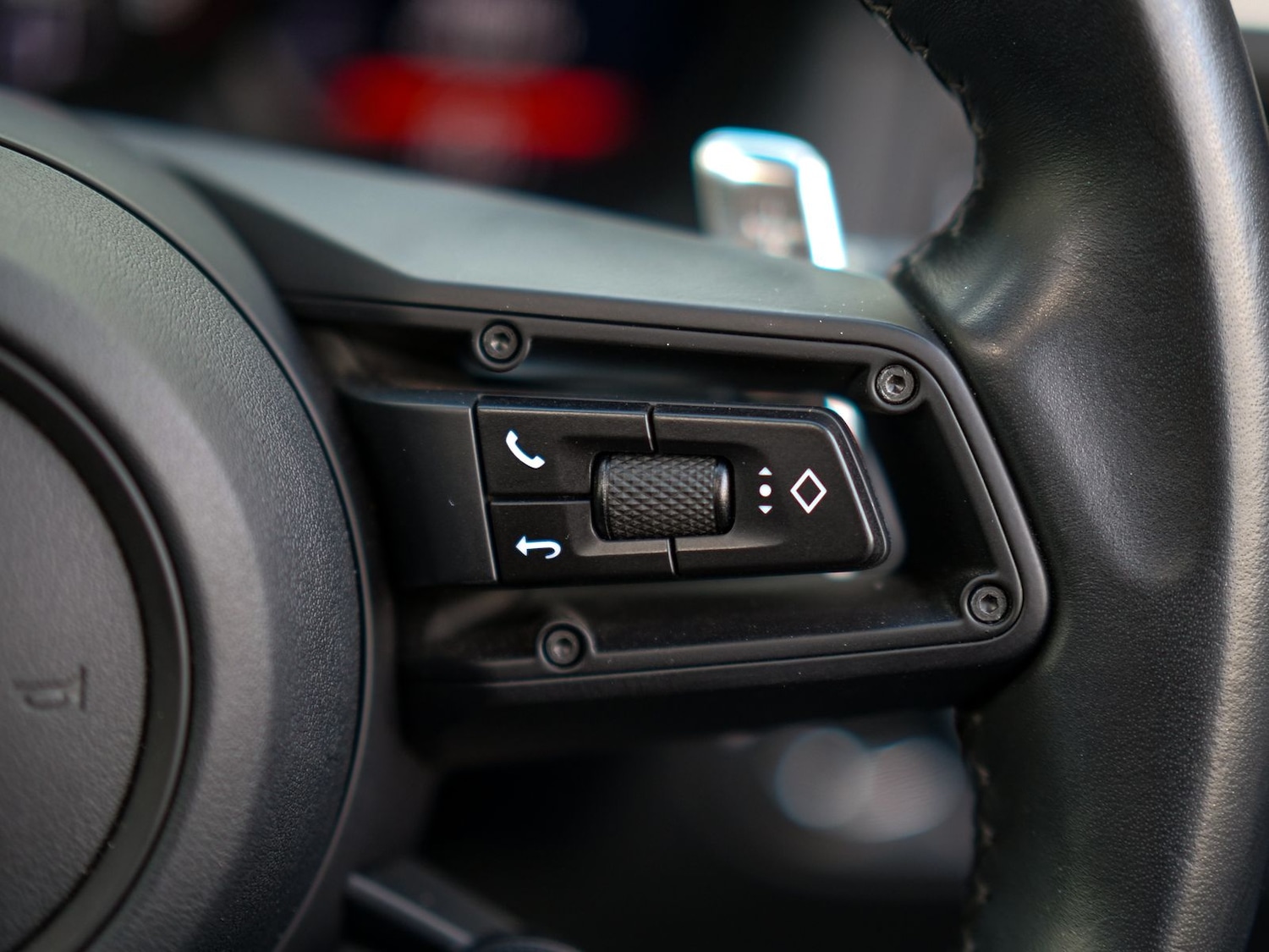 Used Porsche Macan 2022 for sale - 76772307: Photo 36