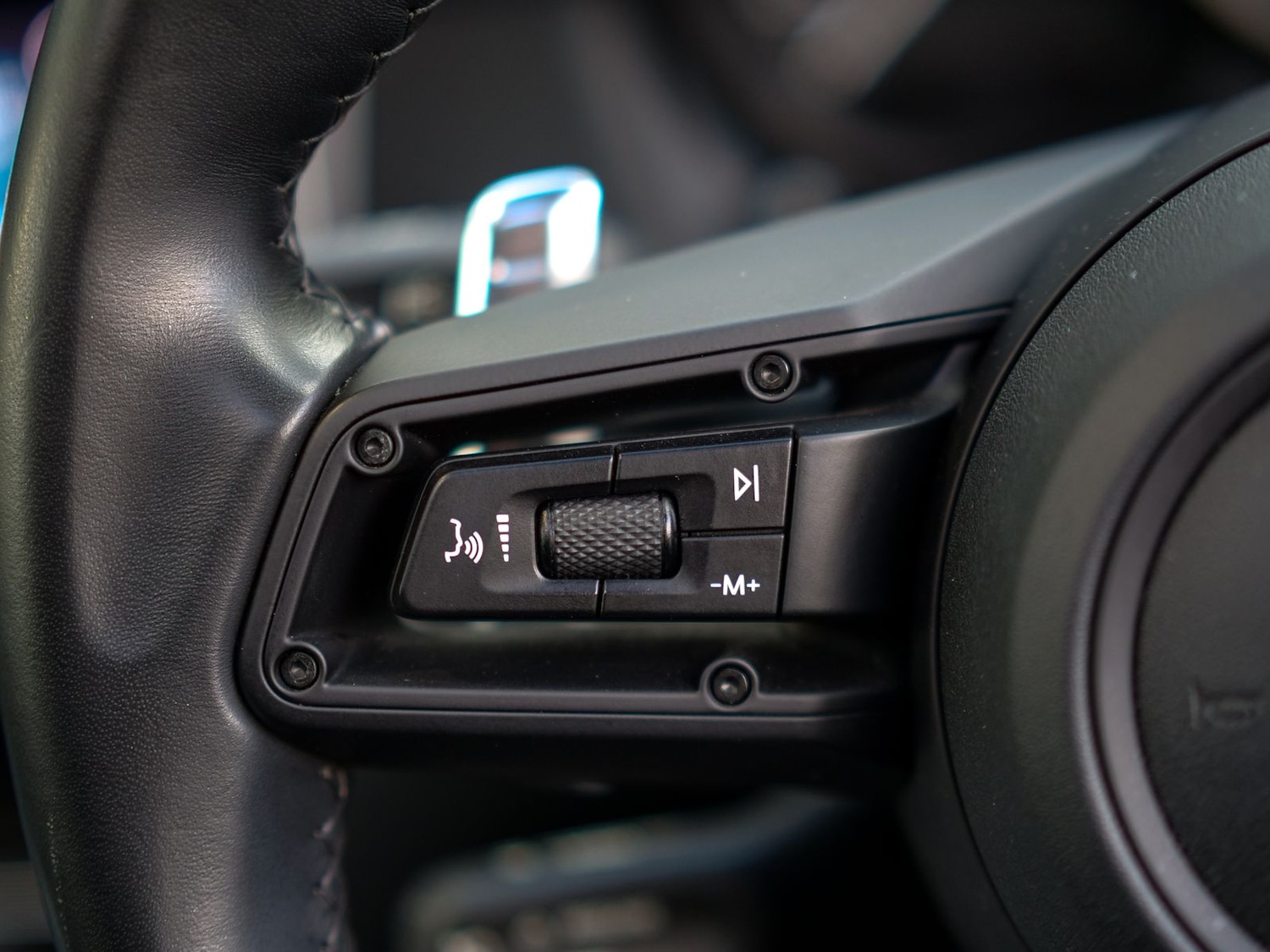 Used Porsche Macan 2022 for sale - 76772307: Photo 37