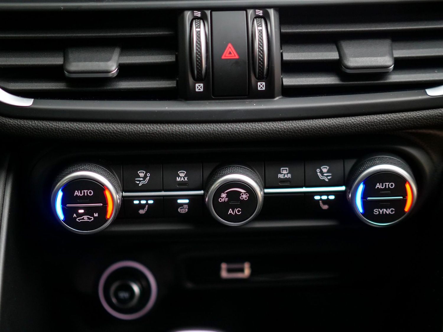 Used Alfa Romeo Giulia 2022 for sale - 76772300: Photo 22