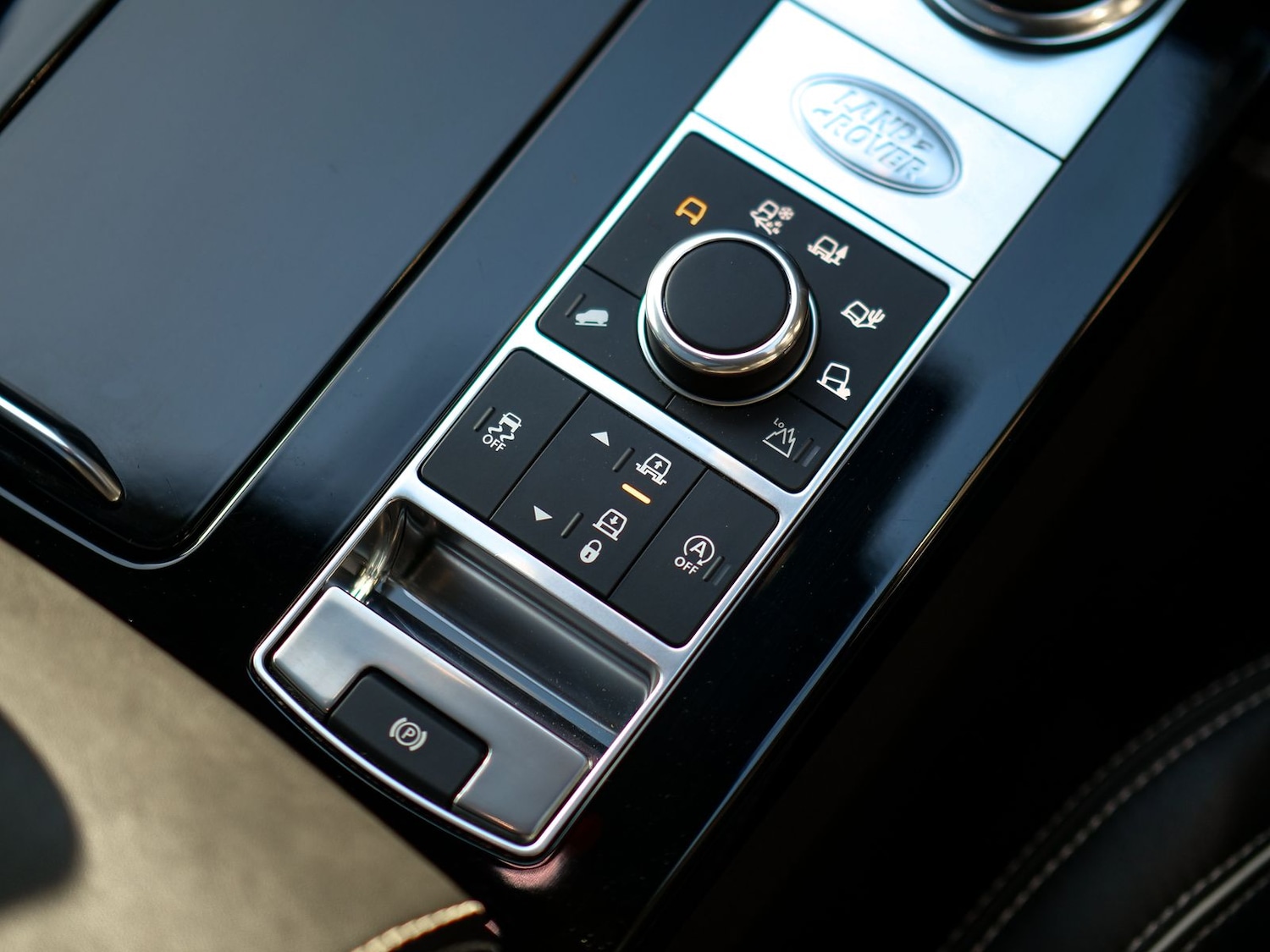 Used Land Rover Discovery 2020 for sale - 77092841: Photo 28