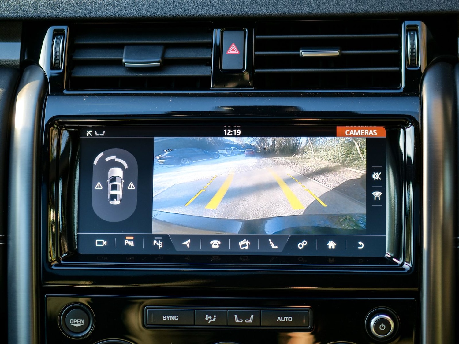 Used Land Rover Discovery 2020 for sale - 77092841: Photo 31