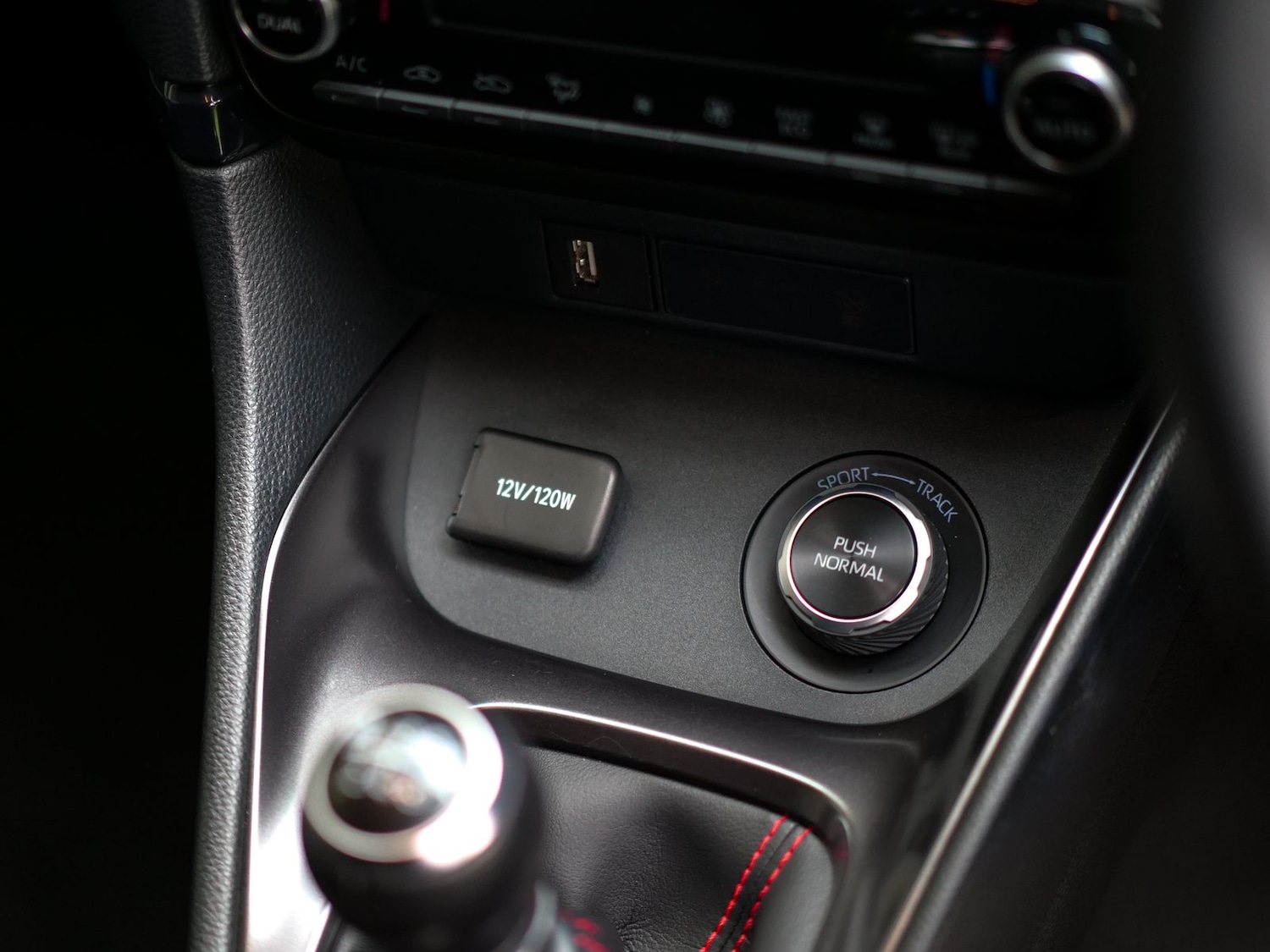 Used Toyota Yaris 2021 for sale - 76842233: Photo 19