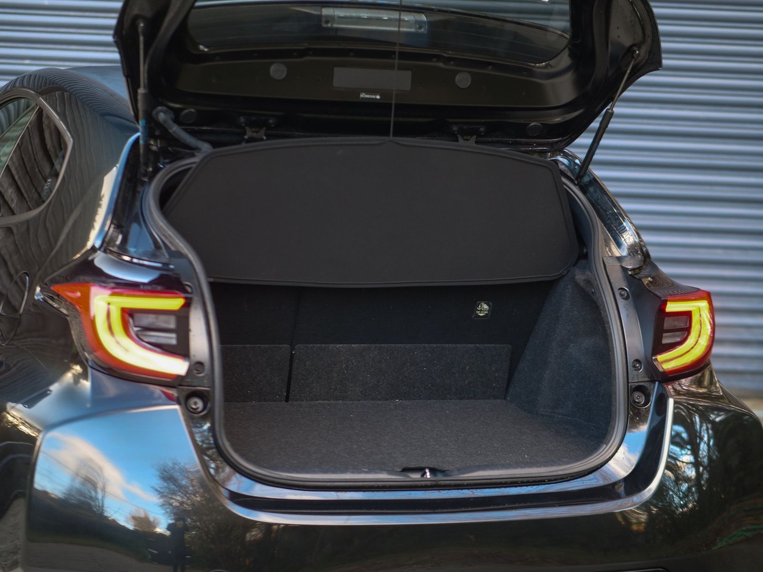 Used Toyota Yaris 2021 for sale - 76842233: Photo 55