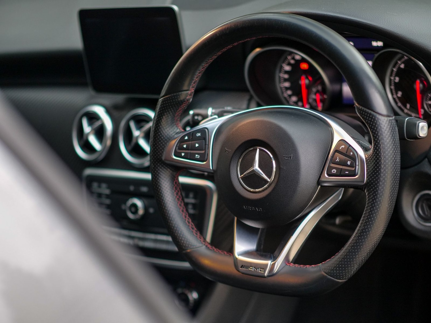 Used Mercedes-Benz A-Class 2017 for sale - 78036956: Photo 9