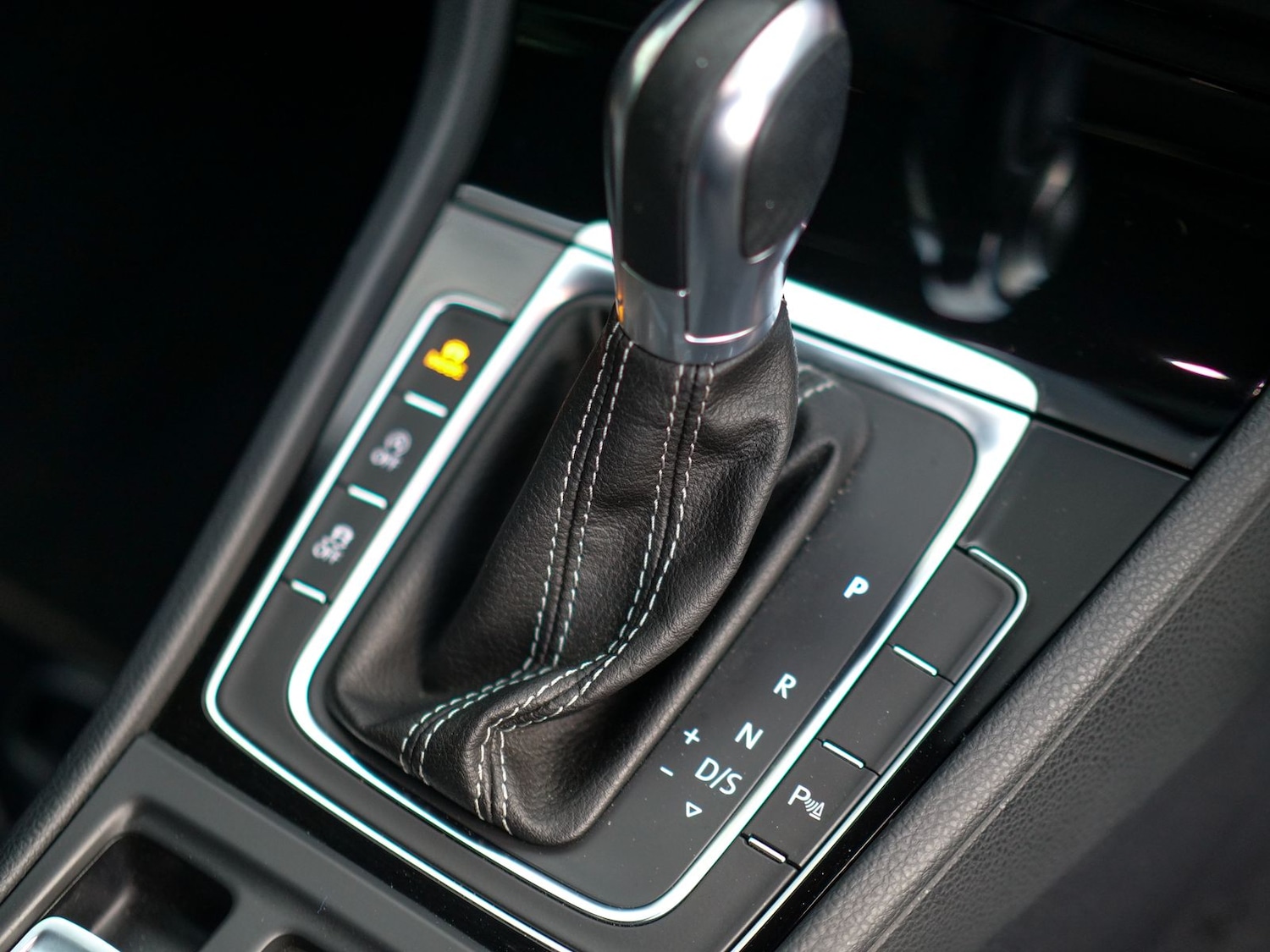 Used Volkswagen Golf 2017 for sale - 76966922: Photo 23