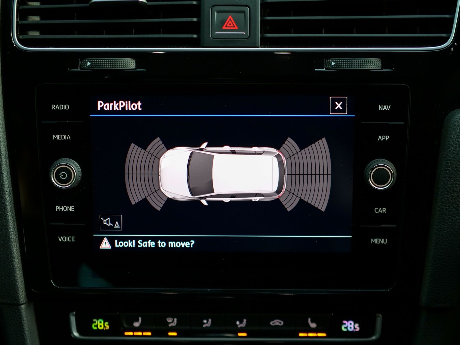 Used Volkswagen Golf 2017 for sale - 76966922: Photo 28