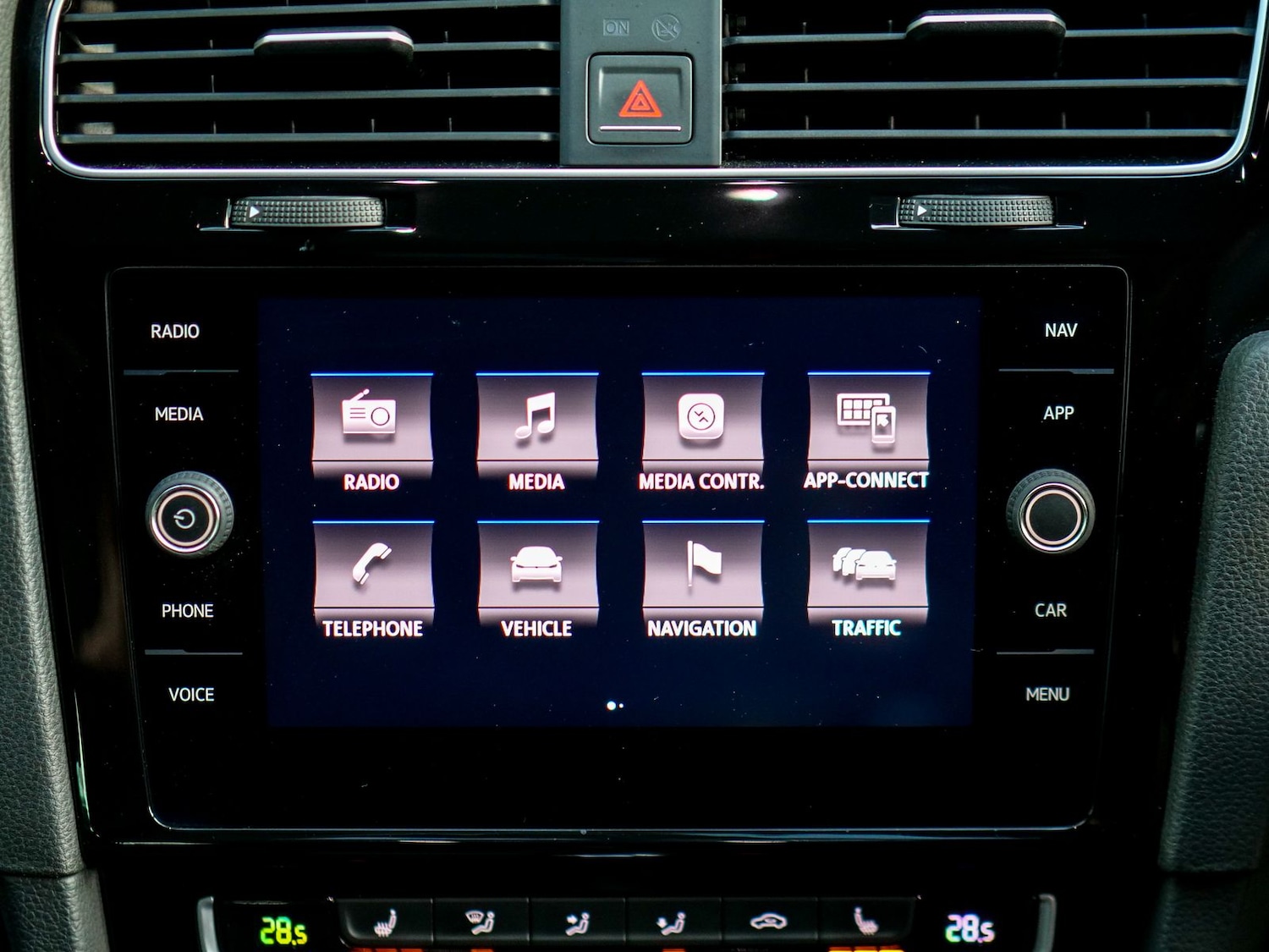 Used Volkswagen Golf 2017 for sale - 76966922: Photo 29