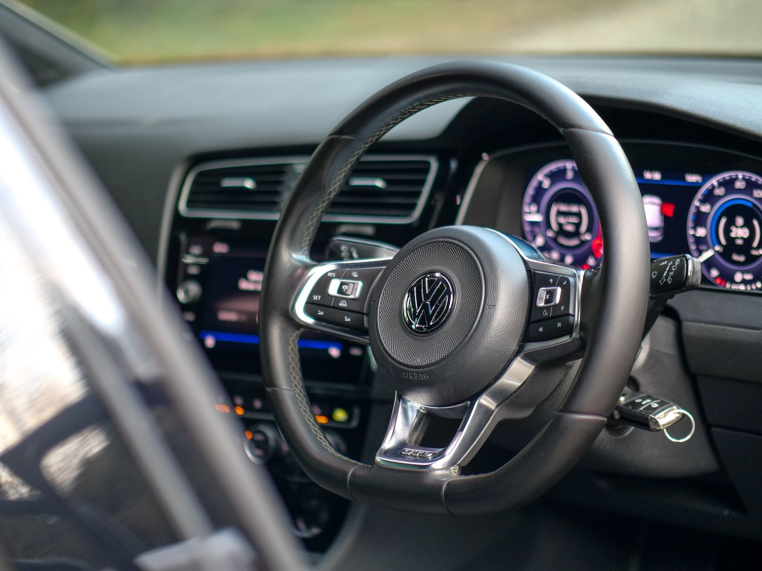 Used Volkswagen Golf 2017 for sale - 76966922: Photo 5