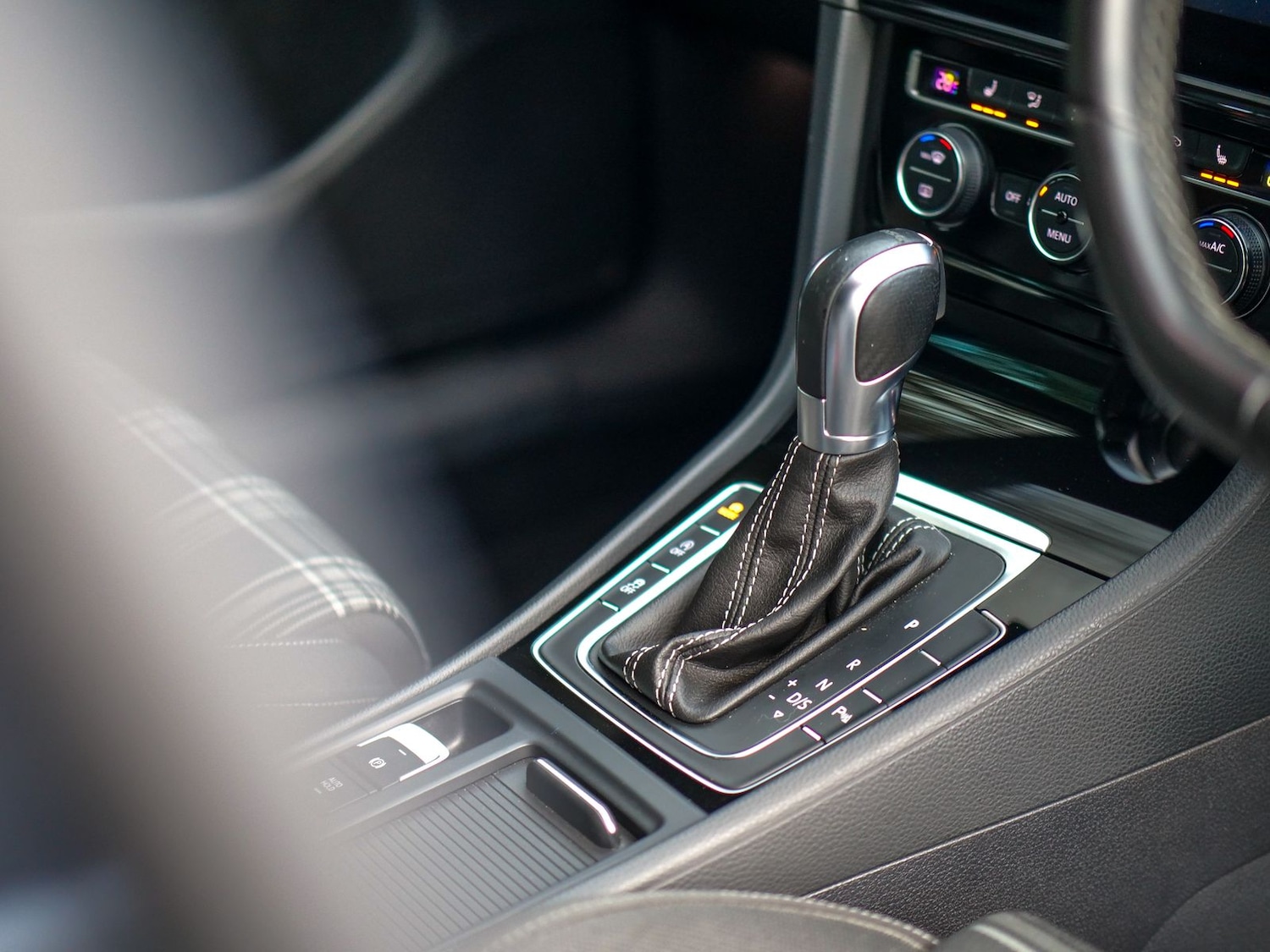 Used Volkswagen Golf 2017 for sale - 76966922: Photo 6