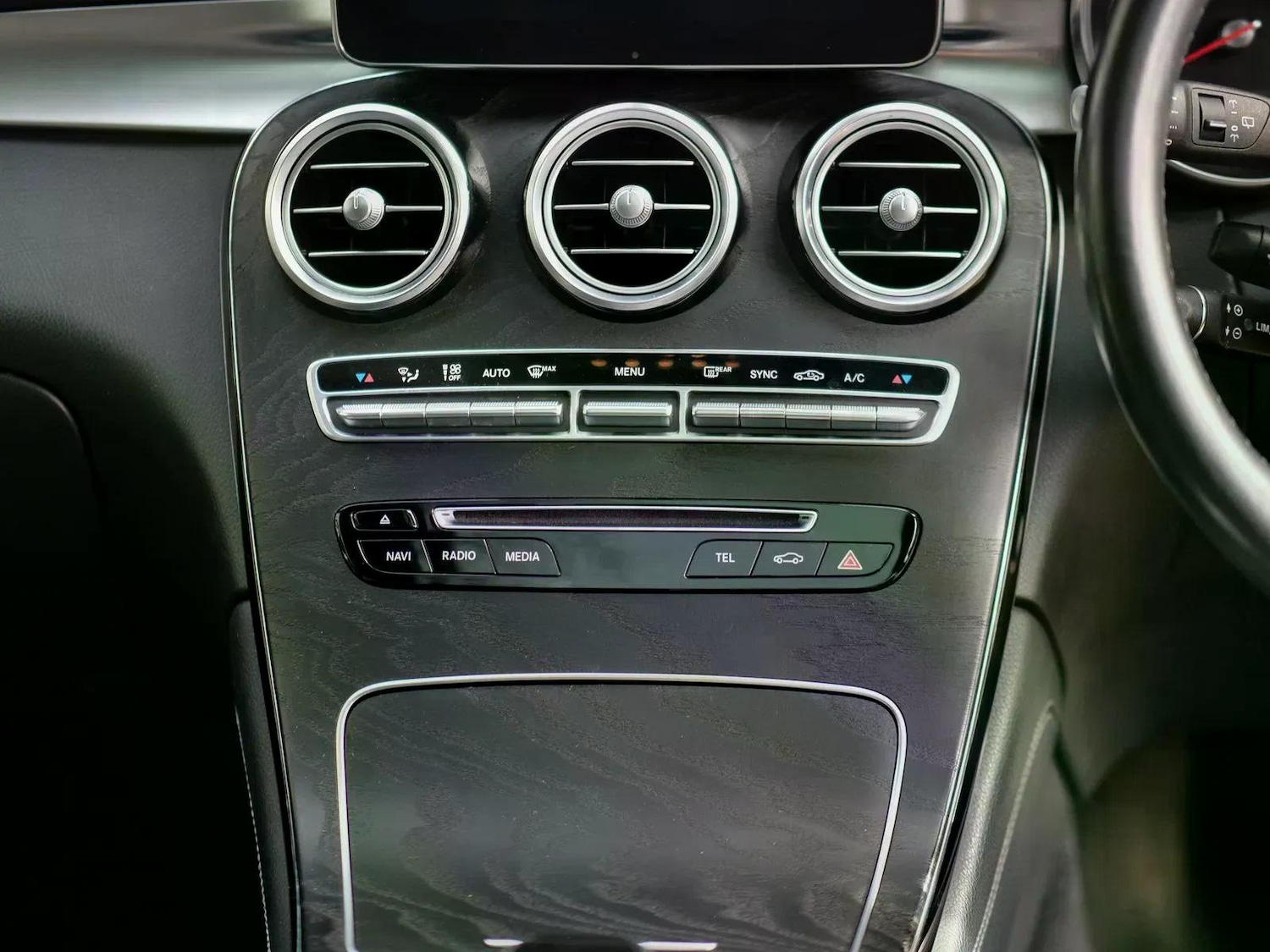 Used Mercedes-Benz GLC 2018 for sale - 78187120: Photo 33