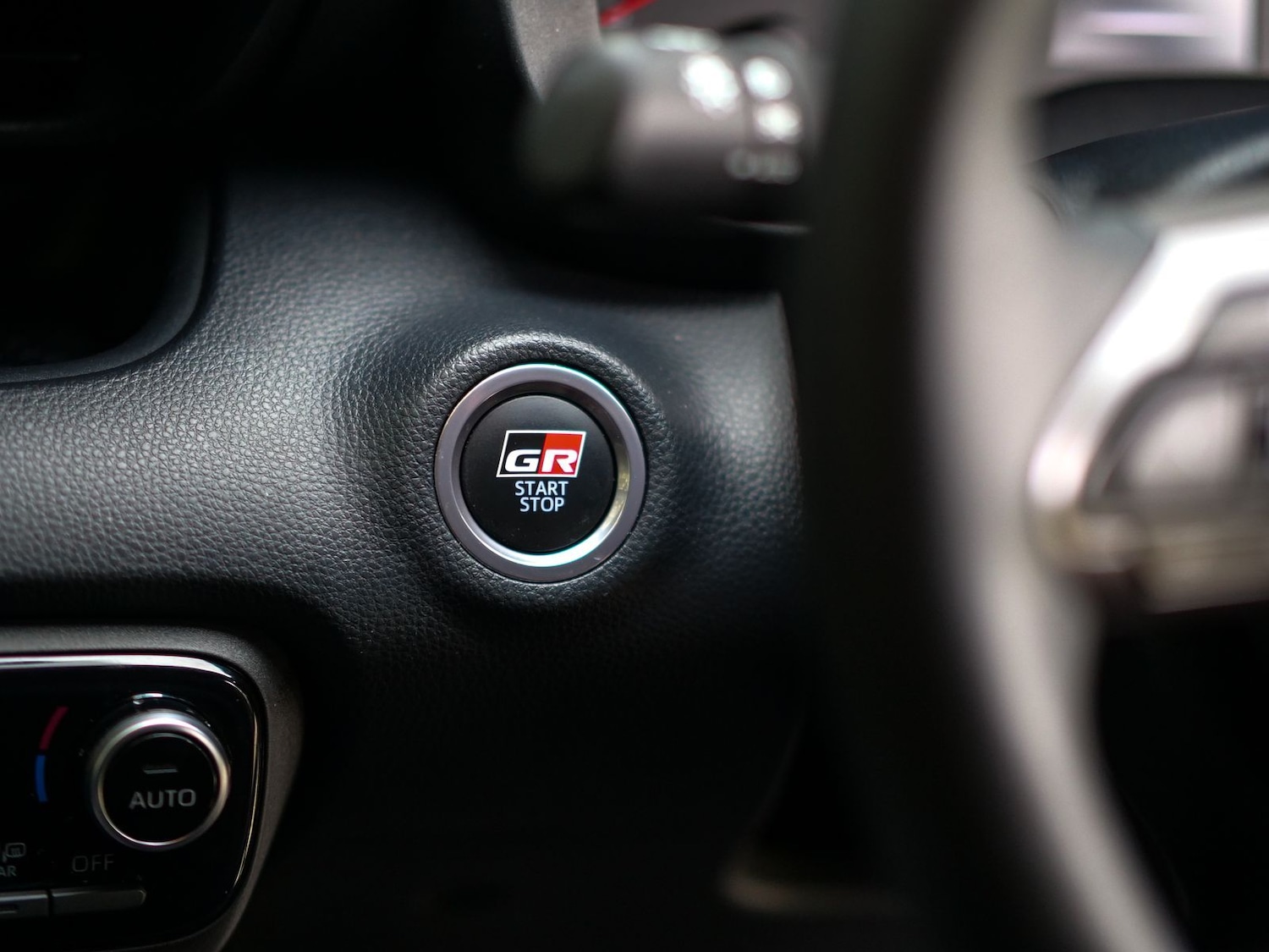 Used Toyota Yaris 2022 for sale - 77614616: Photo 45