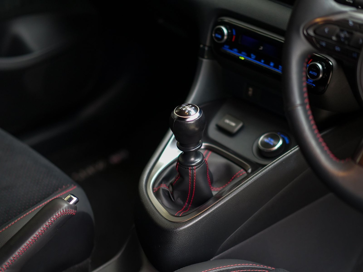 Used Toyota Yaris 2022 for sale - 77614616: Photo 54