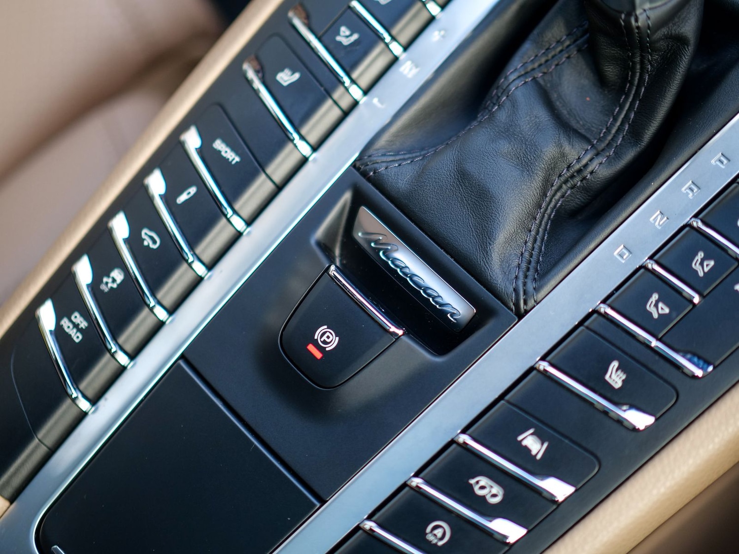 Used Porsche Macan 2021 for sale - 77321436: Photo 34