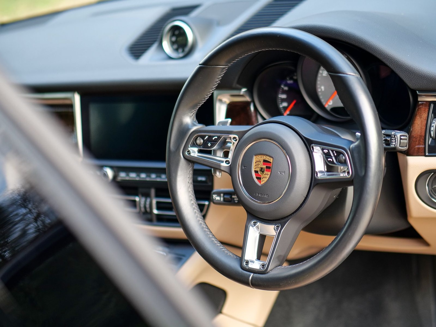 Used Porsche Macan 2021 for sale - 77321436: Photo 5