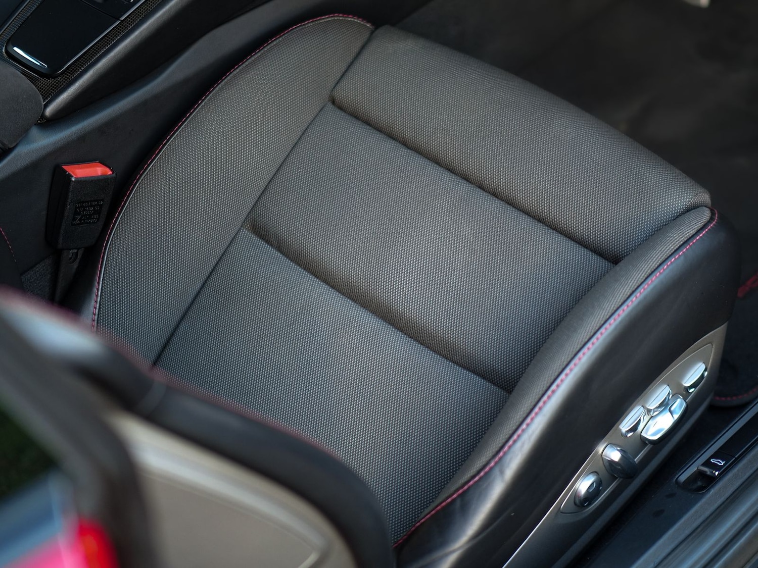 Used Porsche Cayman 2015 for sale - 76772302: Photo 8