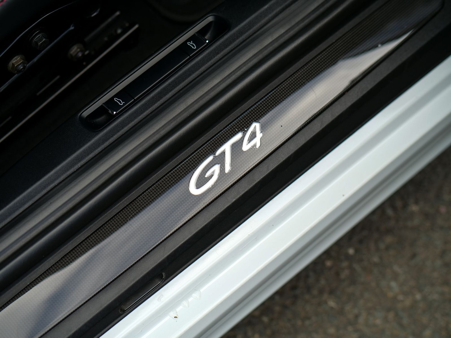 Used Porsche Cayman 2016 for sale - 76772301: Photo 25