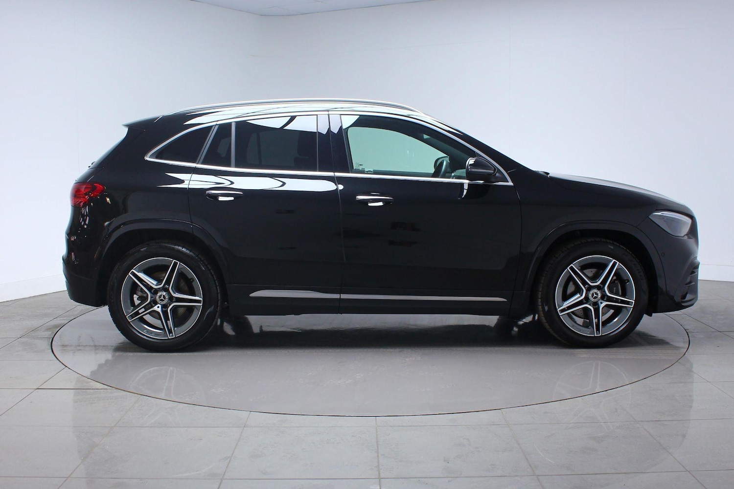Used Mercedes-Benz GLA 2023 for sale - 76109486: Photo 4