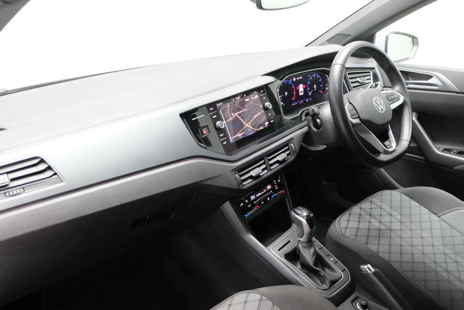 Used Volkswagen Polo 2024 for sale - 76122777: Photo 10