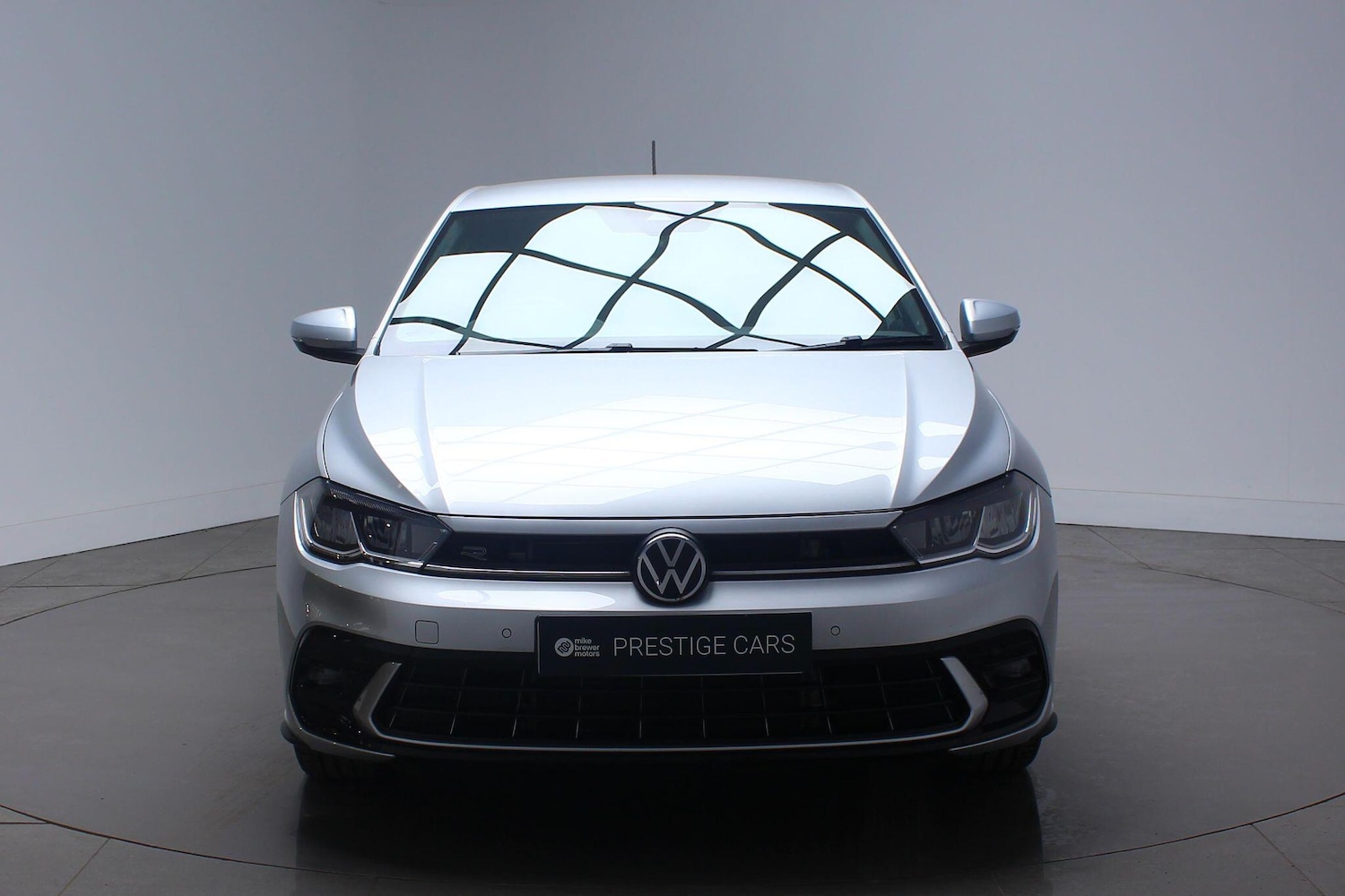 Used Volkswagen Polo 2024 for sale - 76122777: Photo 2
