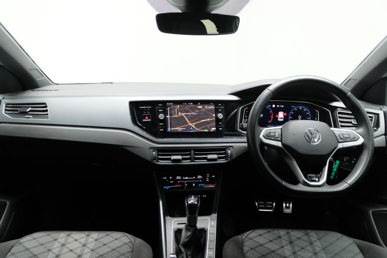 Used Volkswagen Polo 2024 for sale - 76122777: Photo 34