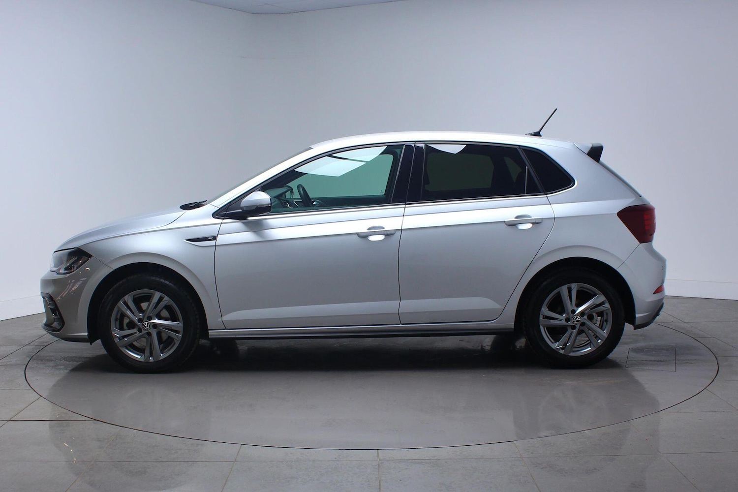 Used Volkswagen Polo 2024 for sale - 76122777: Photo 8