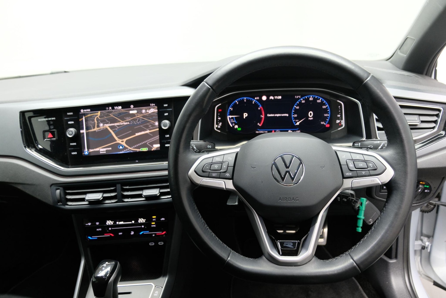 Used Volkswagen Polo 2024 for sale - 76122777: Photo 9
