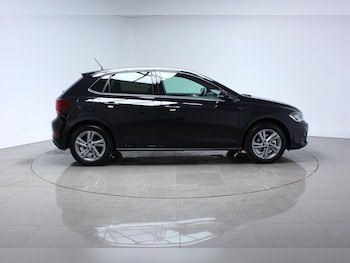 Used Volkswagen Polo 2024 for sale - 75720739: Photo