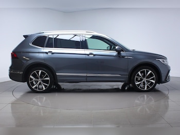 Used Volkswagen Tiguan Allspace 2024 for sale - 75965379: Photo